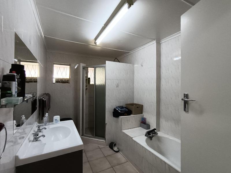 5 Bedroom Property for Sale in Bergsig Eastern Cape